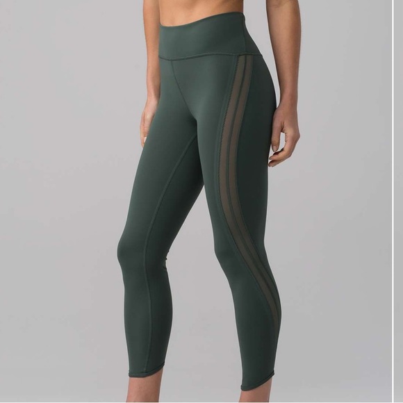 lululemon athletica Pants - 64 🌿LLL Sun Setter 7/8 Tight (25") in Dark Forest 💕
